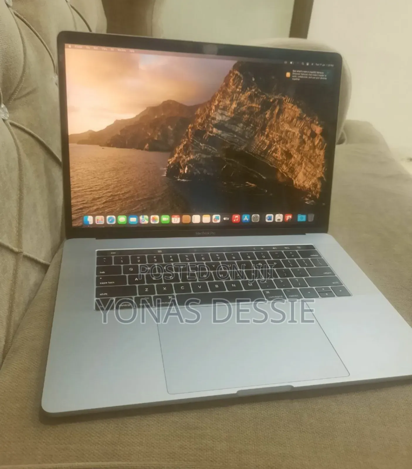 New Laptop Apple MacBook Pro 2017 16GB Intel Core I7 SSD 512GB