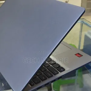 New Laptop Lenovo Ideapad 3 8GB AMD Ryzen 5 SSD 256GB