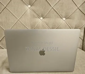 New Laptop Apple MacBook Pro 2019 32GB Intel Core I9 SSD 512GB