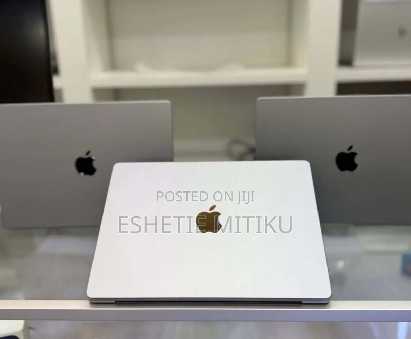 New Laptop Apple MacBook Pro 2021 M1 16GB SSD 512GB