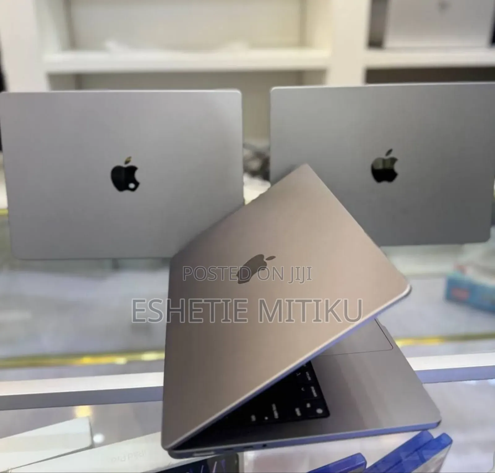 New Laptop Apple MacBook Pro 2021 M1 16GB SSD 512GB