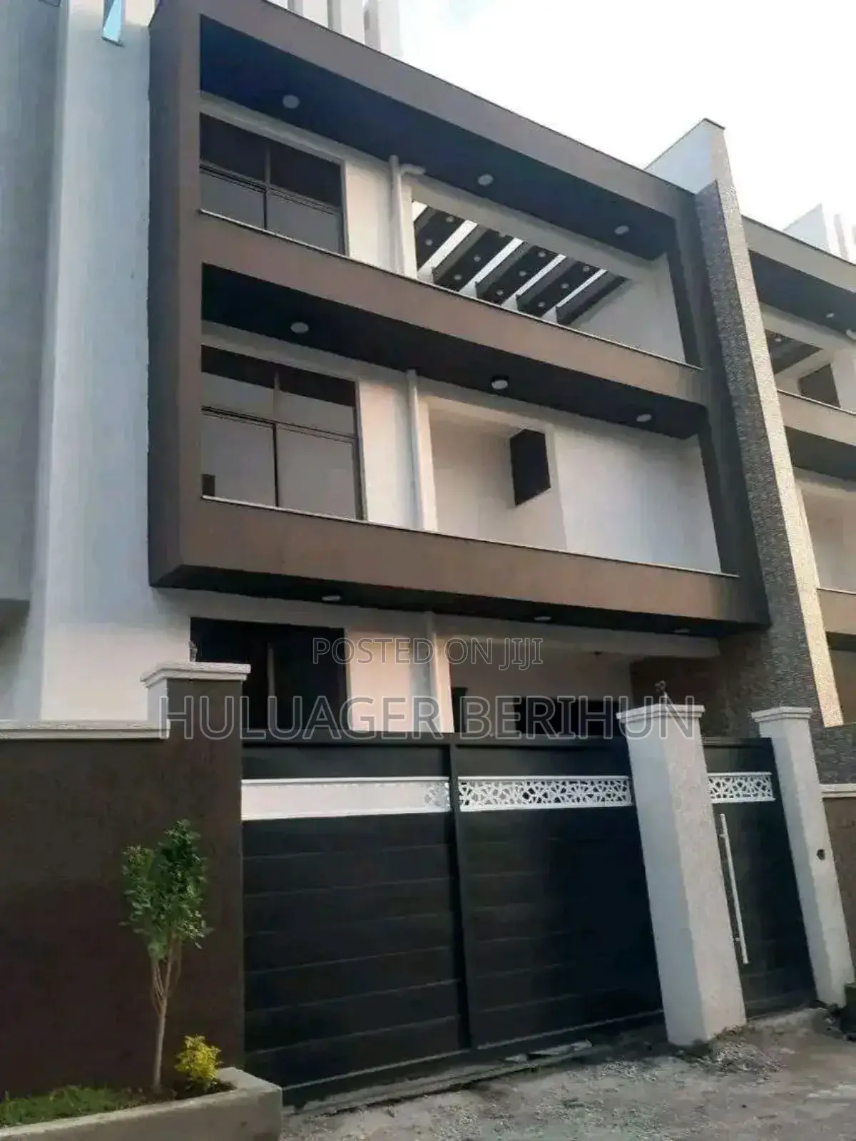 Furnished 7bdrm Apartment in Bole for sale