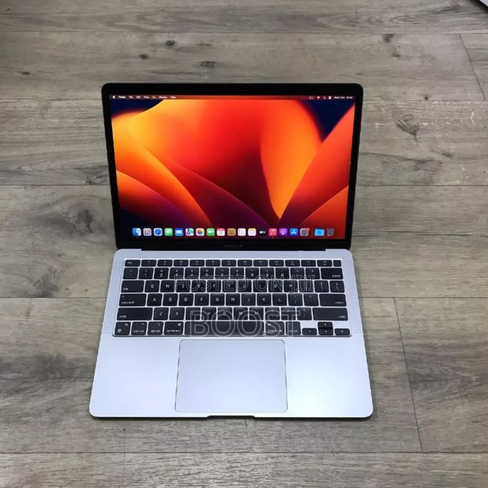 New Laptop Apple MacBook Air 2020 M1 8GB Apple M1 SSD 256GB