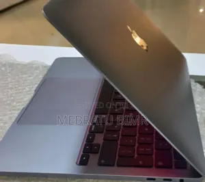 Photo - New Laptop Apple MacBook Pro 2020 16GB Intel Core I5 SSD 512GB