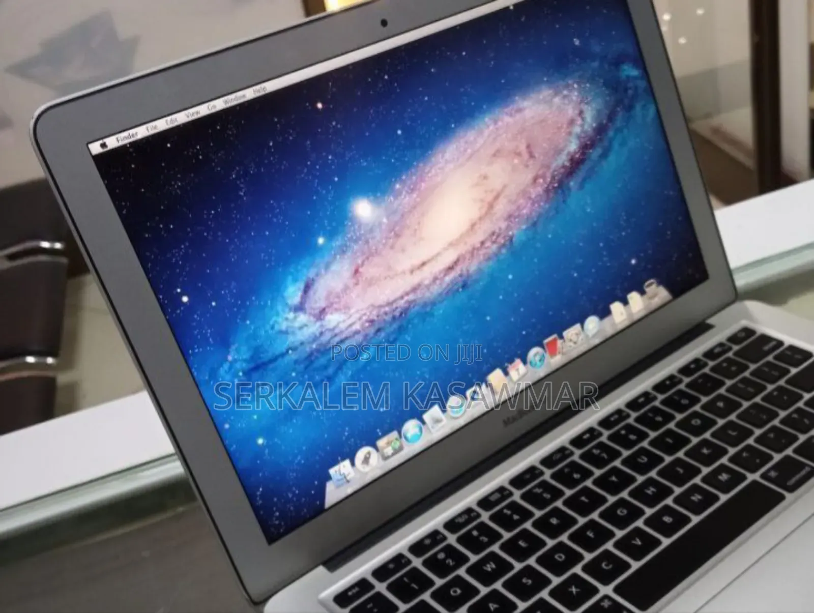 New Laptop Apple MacBook Air 2011 4GB Intel Core I5 SSD 128GB