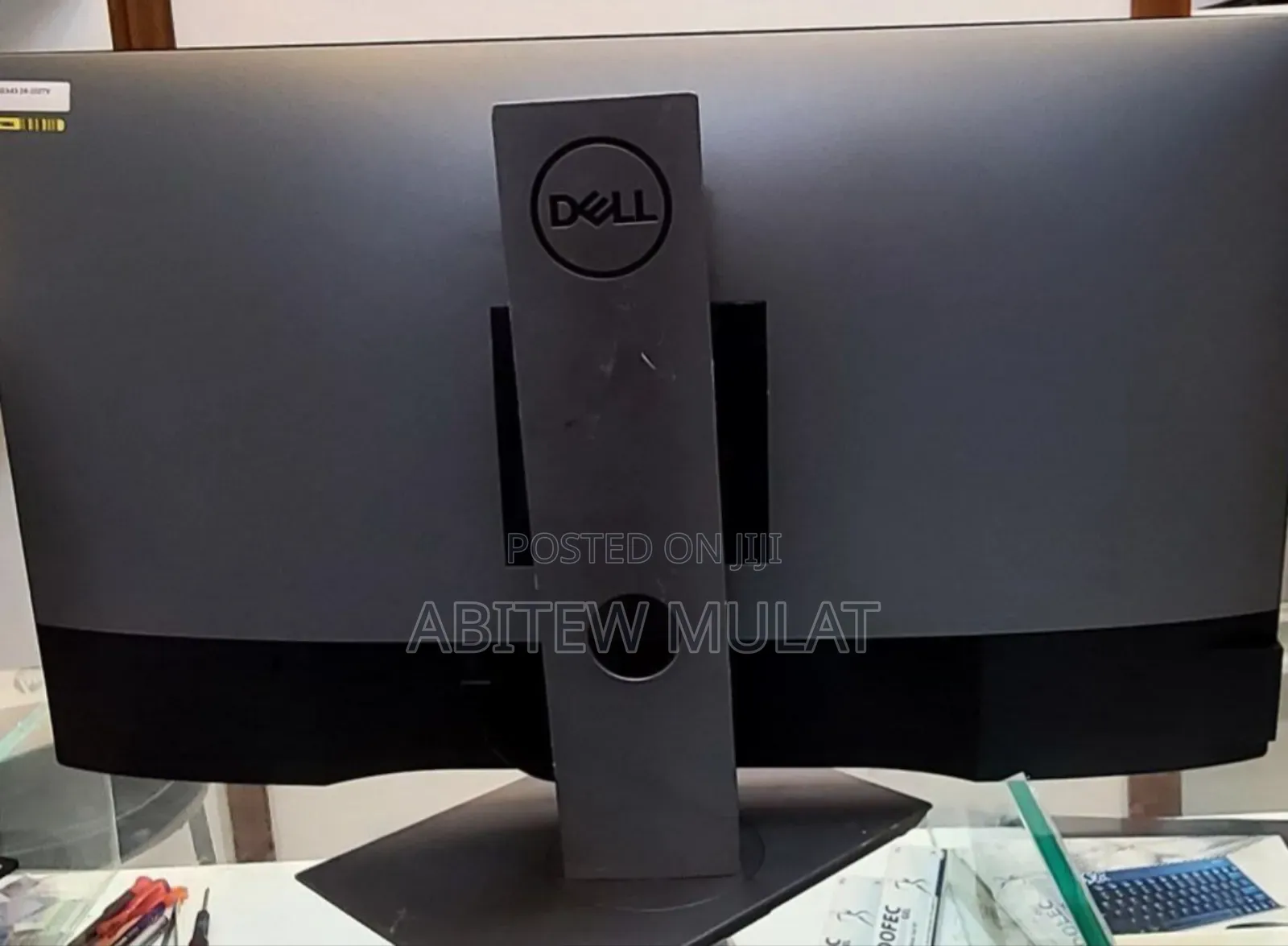 New Arrival Dell Frameless Monitor