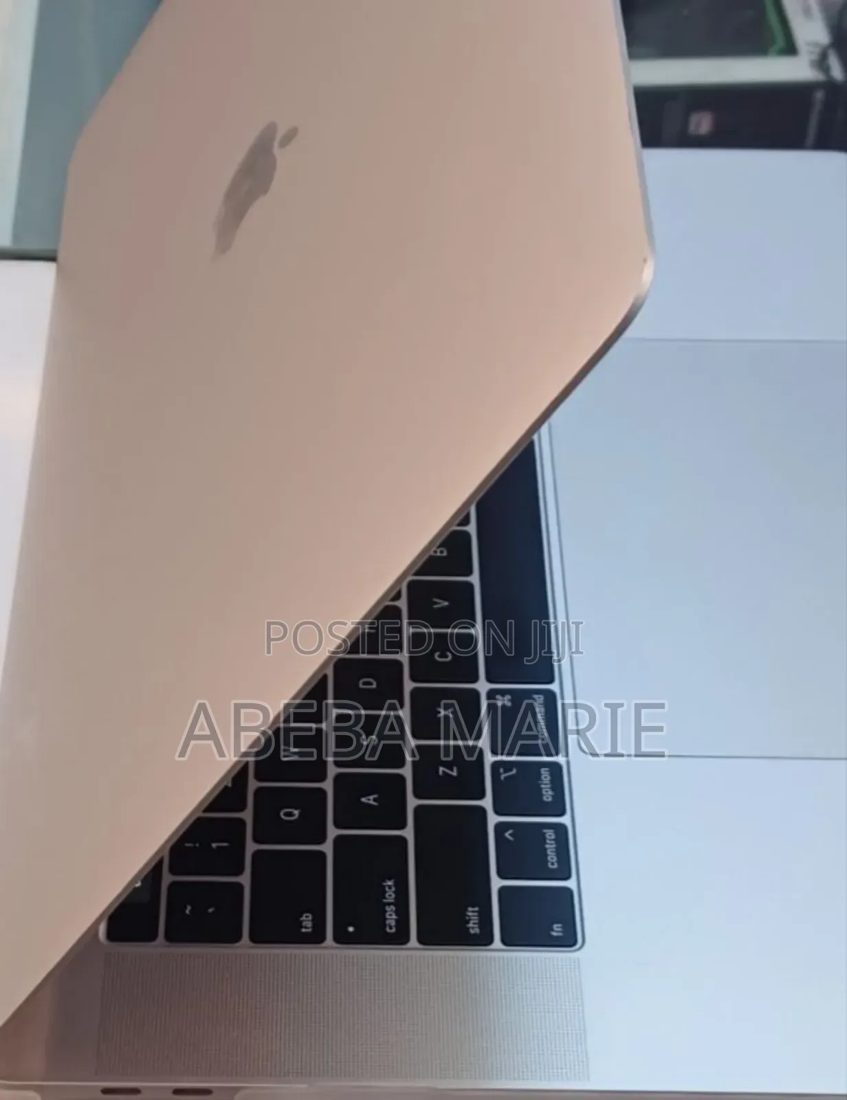 New Laptop Apple MacBook Pro 2018 32GB Intel Core I9 SSD 1T