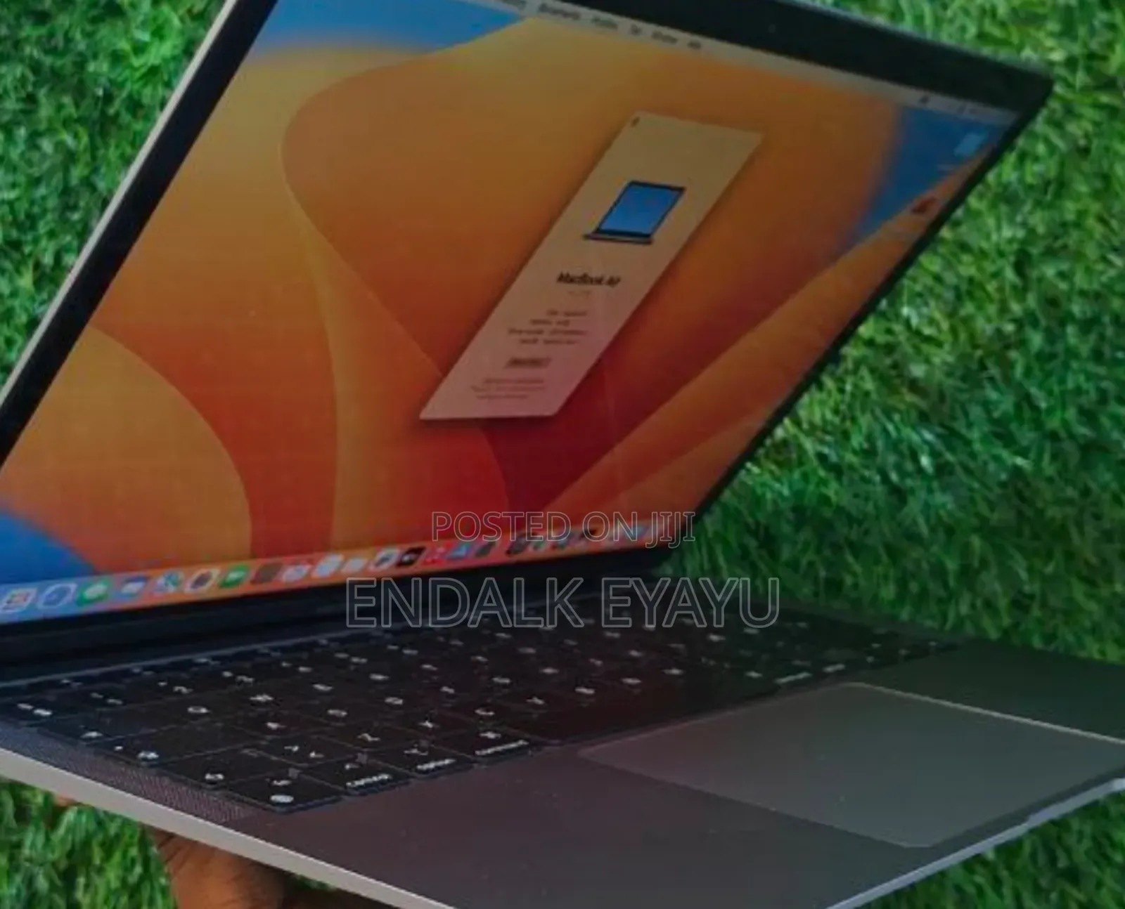 New Laptop Apple MacBook Air 2020 M1 8GB Apple M1 SSD 256GB