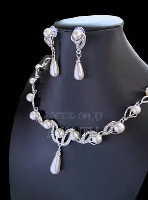 Photo - Pearl Jewelry Set