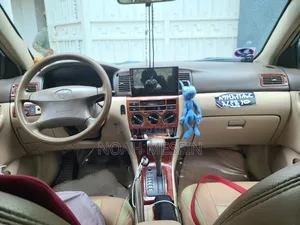 Toyota Corolla Sedan Automatic 2004 Silver