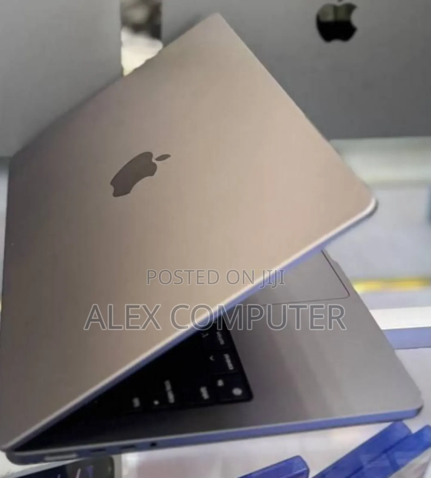 New Laptop Apple MacBook Pro M1 16GB Apple M1 Pro SSD 512GB