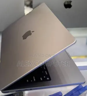 New Laptop Apple MacBook Pro M1 16GB Apple M1 Pro SSD 512GB