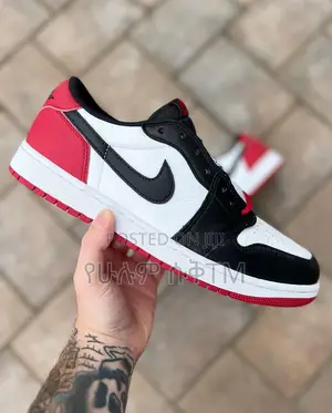 Photo - Original Air Jordan 1 Low Se ‘Black Toe’ Men’S Shoes