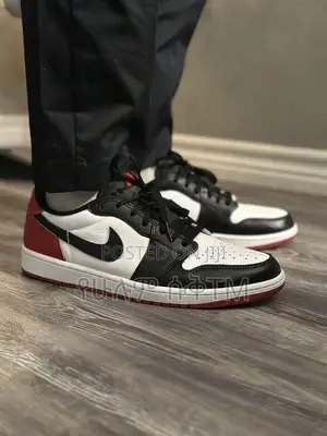Original Air Jordan 1 Low Se ‘Black Toe’ Men’S Shoes