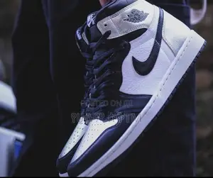 Photo - Original Air Jordan 1 Retro Hi ‘Silver Toe’ Men’S Shoes