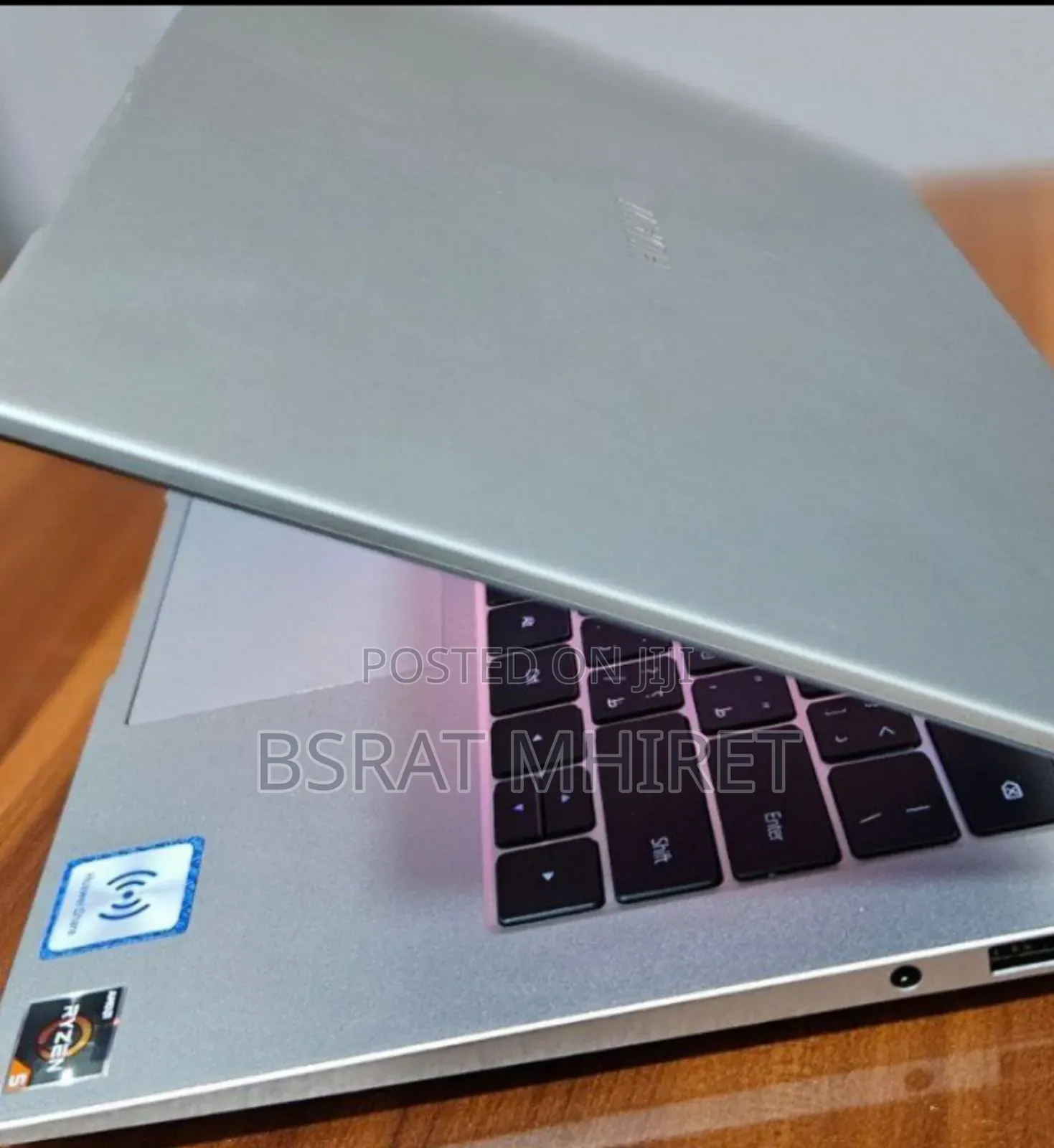 New Laptop Huawei MateBook 13 WRT-W19E 8GB Intel Core I5 HDD+SSD 512GB