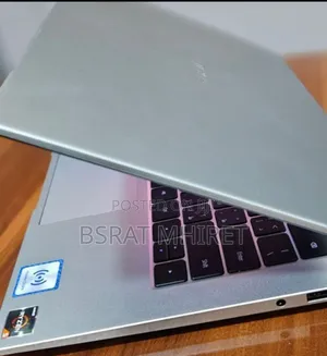 New Laptop Huawei MateBook 13 WRT-W19E 8GB Intel Core I5 HDD+SSD 512GB