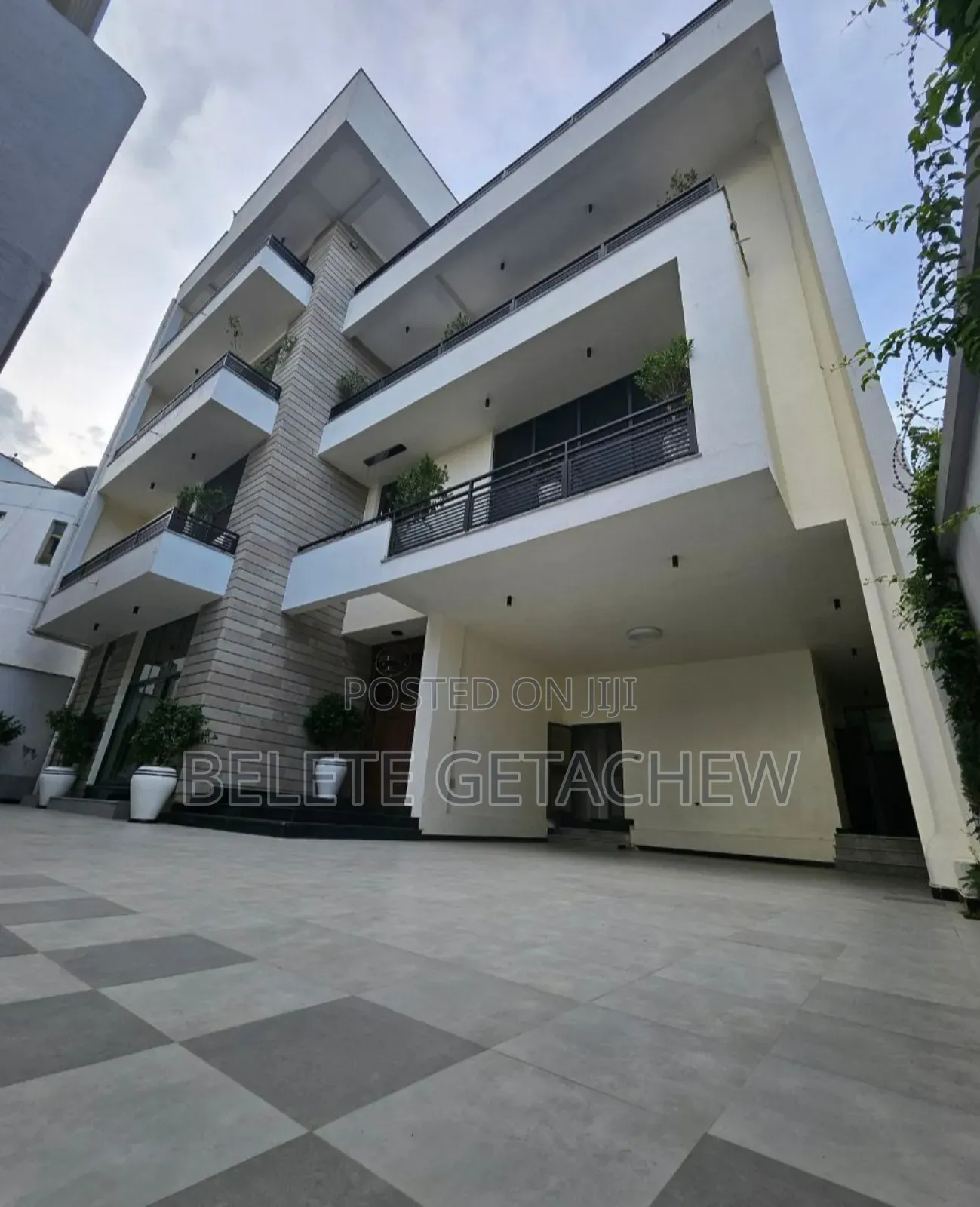 8bdrm House in Bisrate Gabriel, G+3, Nifas Silk-Lafto for sale