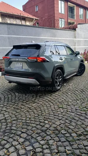 Toyota RAV4 2023