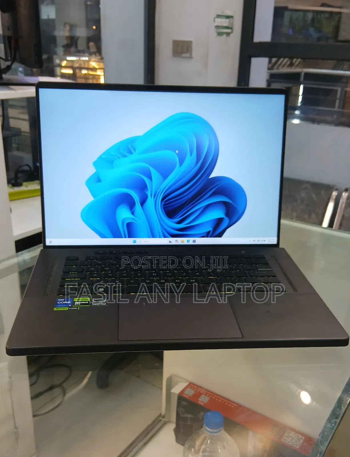 New Laptop Asus ROG Zephyrus G15 16GB Intel Core I9 SSD 1T