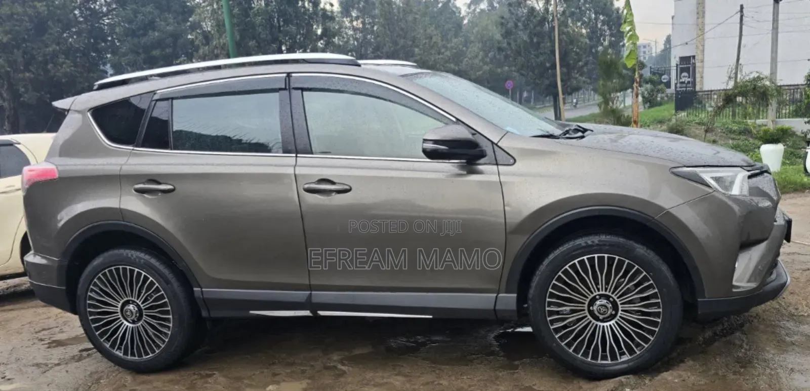 Toyota RAV4 2017 Blue