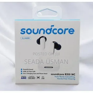 Photo - Wireless Earbuds