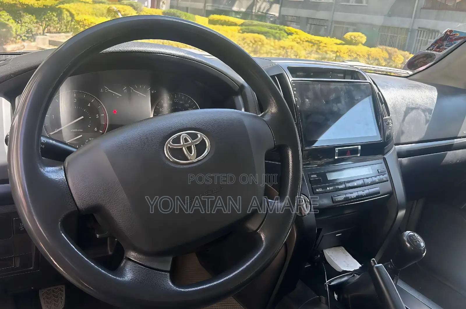 Toyota Land Cruiser 2010 White