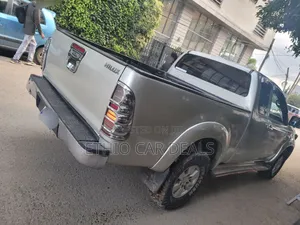 Toyota Hilux 2008 Silver