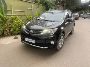 Photo - Toyota RAV4 2015 Black