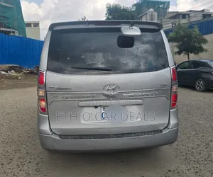 Hyundai Starex 2015 Silver