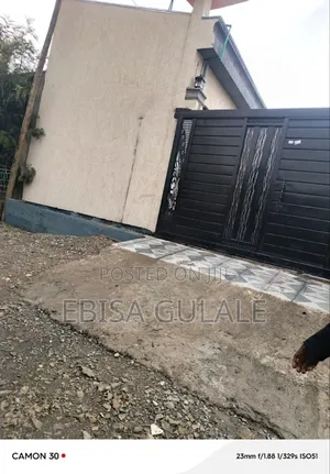3bdrm Farm House in Oromia-Finfinne for sale