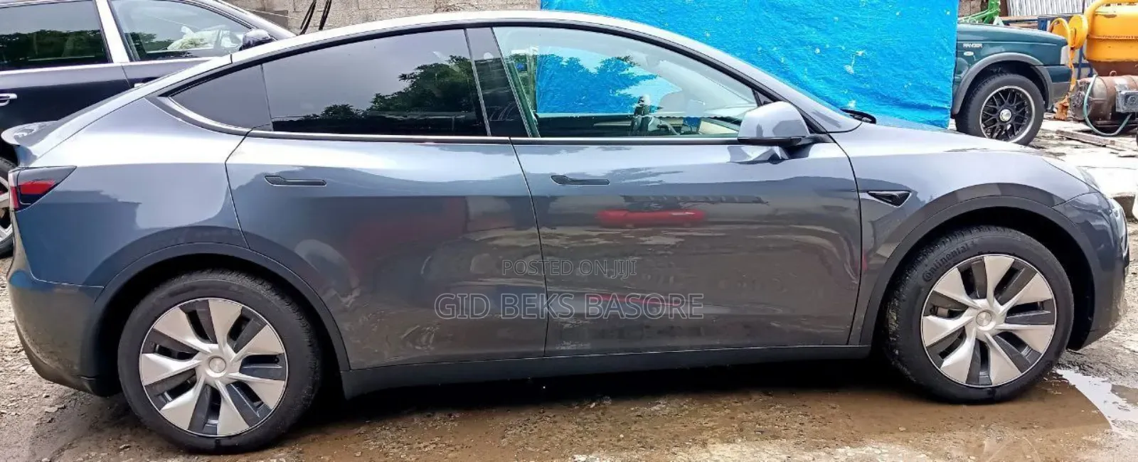 New Tesla Model Y 2023 Blue