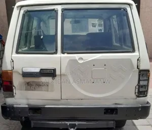 Nissan Patrol 2004 White