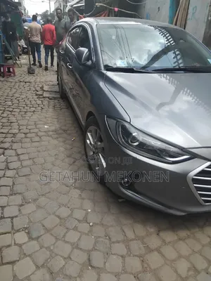 Photo - Hyundai Avante 2016 Gray