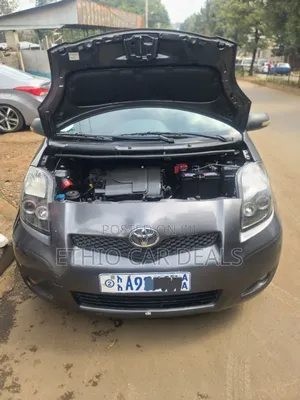 Photo - Toyota Yaris 2010 Matt Black