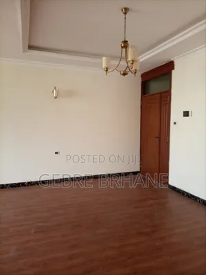 3bdrm Apartment in Apartment, Yeka for rent