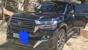 Toyota Land Cruiser 2022 Black