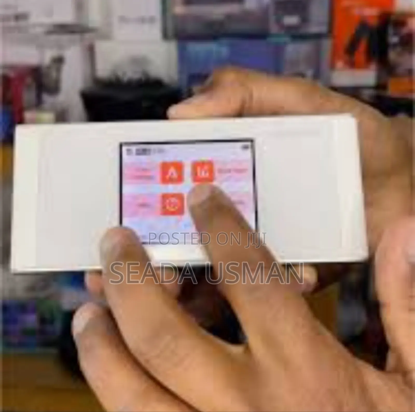 Huawei Touch Screen Portable Wireless Router