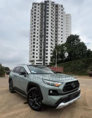 Photo - New Toyota RAV4 2023 Green