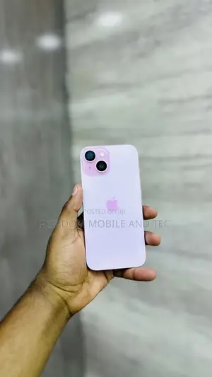 Apple iPhone 15 256 GB Pink