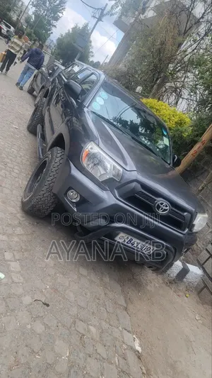 Toyota Tacoma 2014 Gray