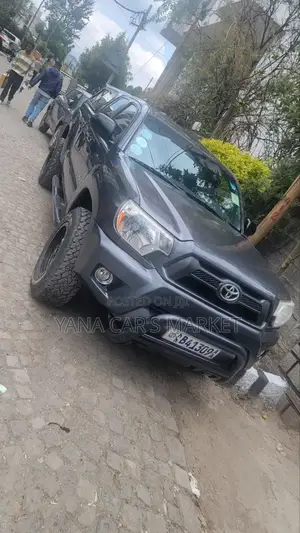 Toyota Tacoma 2014 Gray