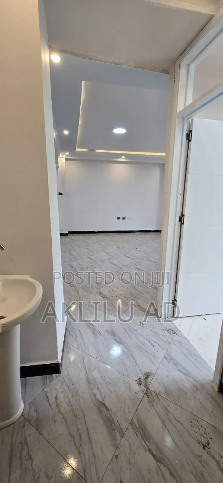 Furnished 2bdrm Condo in Bole Ayat for sale