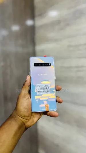 New Samsung Galaxy S10 5G 256 GB