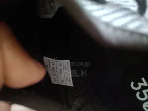 Yeezy Boost 350 V2.0 Black