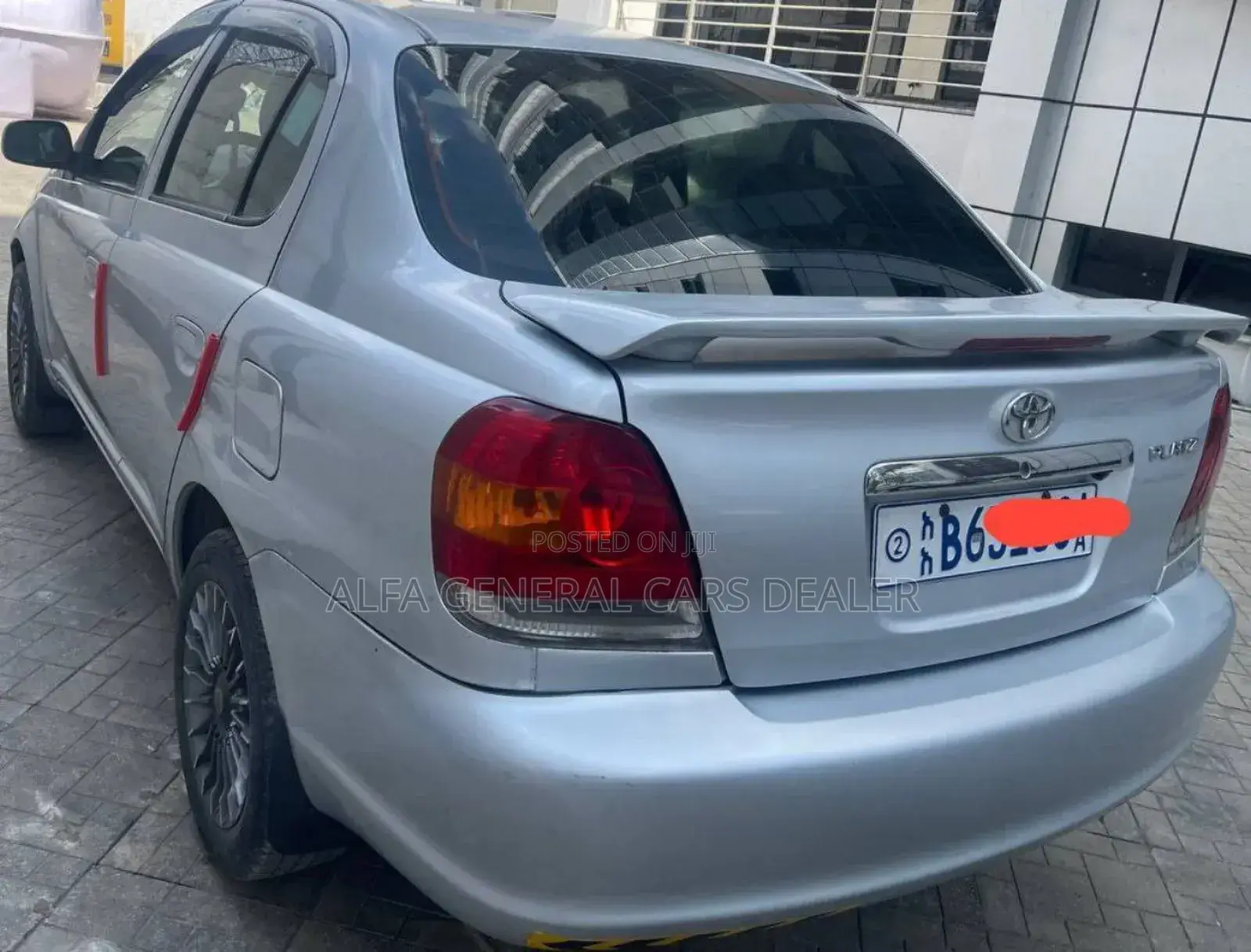 Toyota Platz 2004 Silver