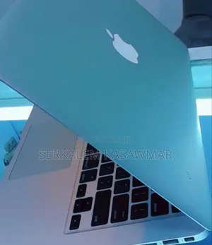 New Laptop Apple MacBook Air 2014 4GB Intel Core I5 SSD 128GB