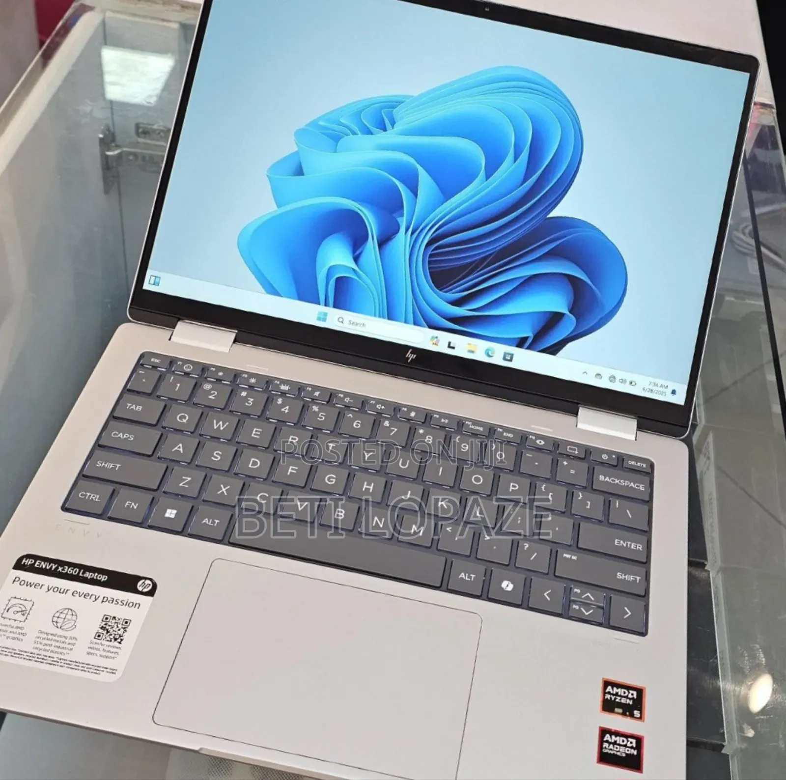 New Laptop HP Envy X360 16GB AMD Ryzen 5 SSD 512GB