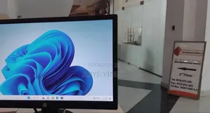 Brand New Hp 21 Inch Moniter Hp 21" Inch Monitor With047