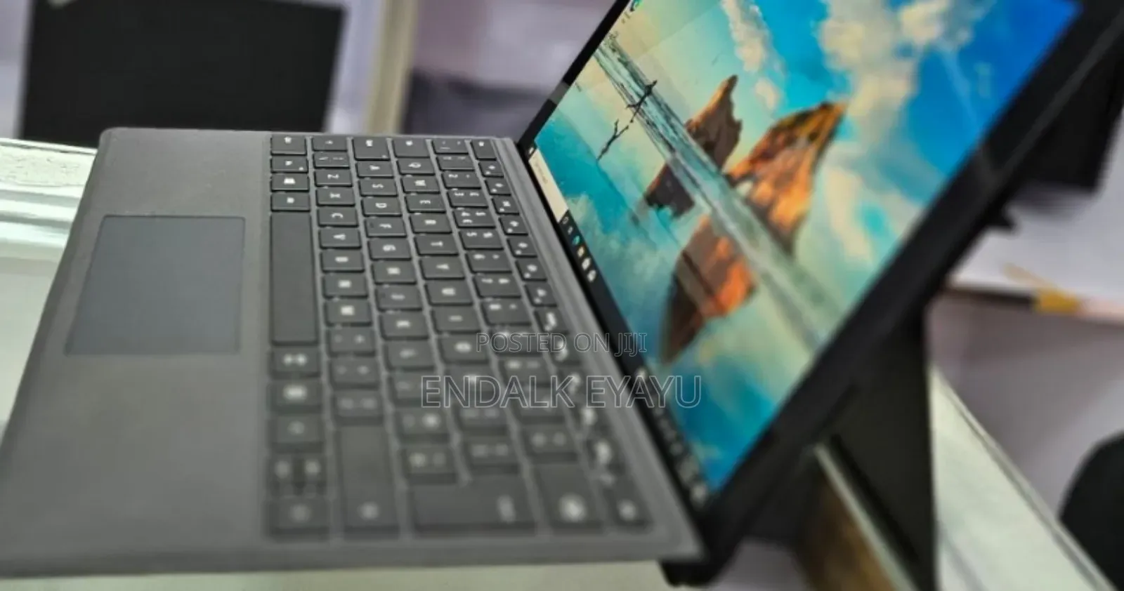 New Laptop Microsoft Surface Pro 6 8GB Intel Core I7 SSD 256GB